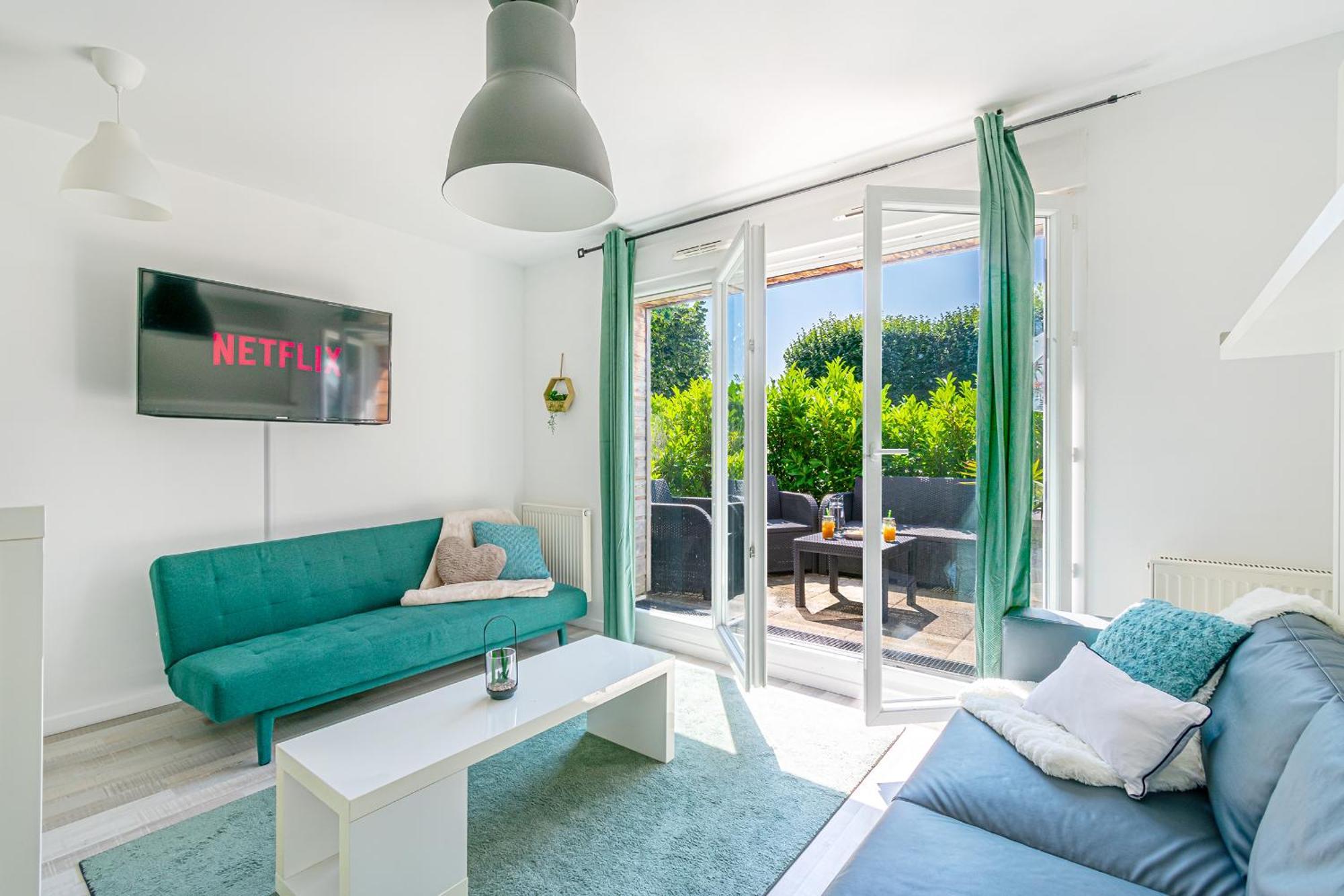 Cozy Suite A Disney Serris Bagian luar foto